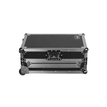 UDG Ultimate Flight Case Multi Format Plus (Laptop Shelf, Trolley + Wheels), XL, Silver